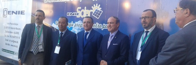 Le ministre des énergies « Salah Khabri » et le ministre de l’industrie et des mines « Bouchouareb Abdelsalem » se rendent au Stand ENIE SOLAR